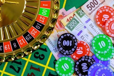 Detailed baccarat hand with cards displayed and payout board showing odds